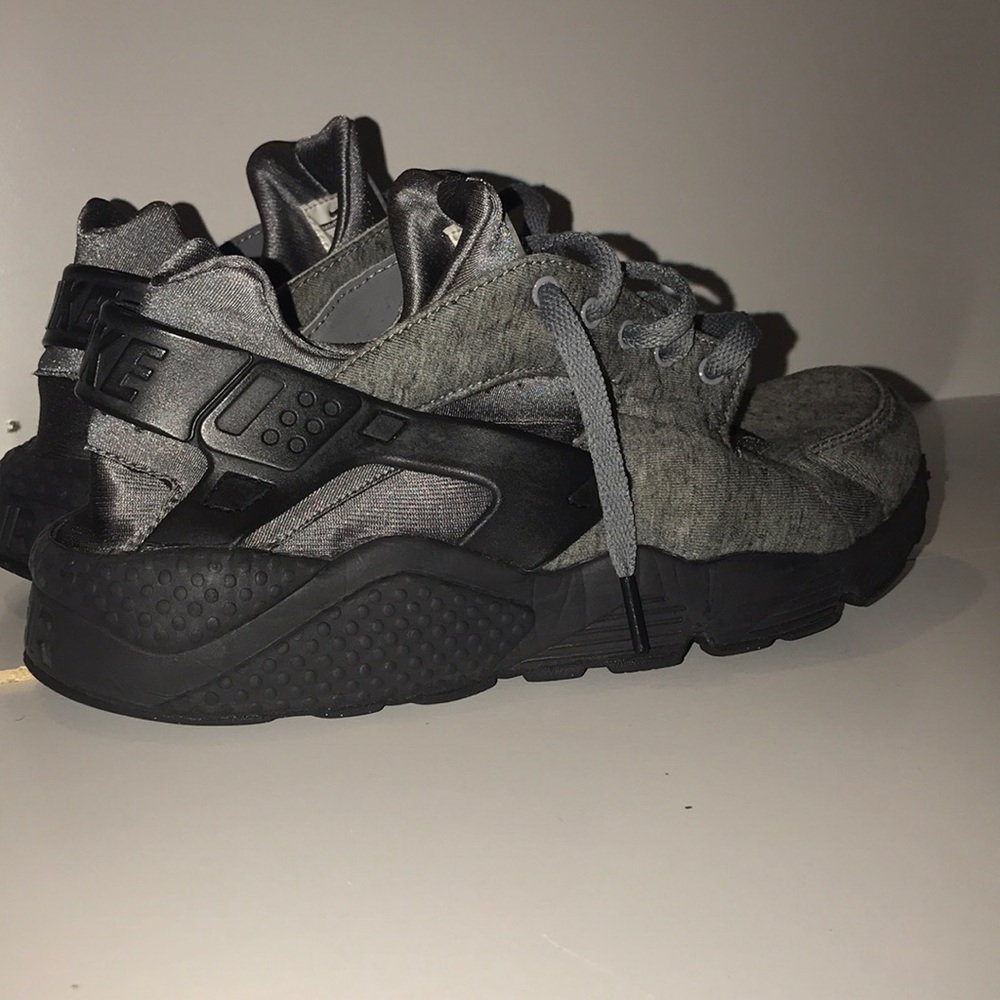 Air Huarache by Nike
